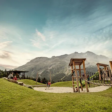 דירה By Randolins